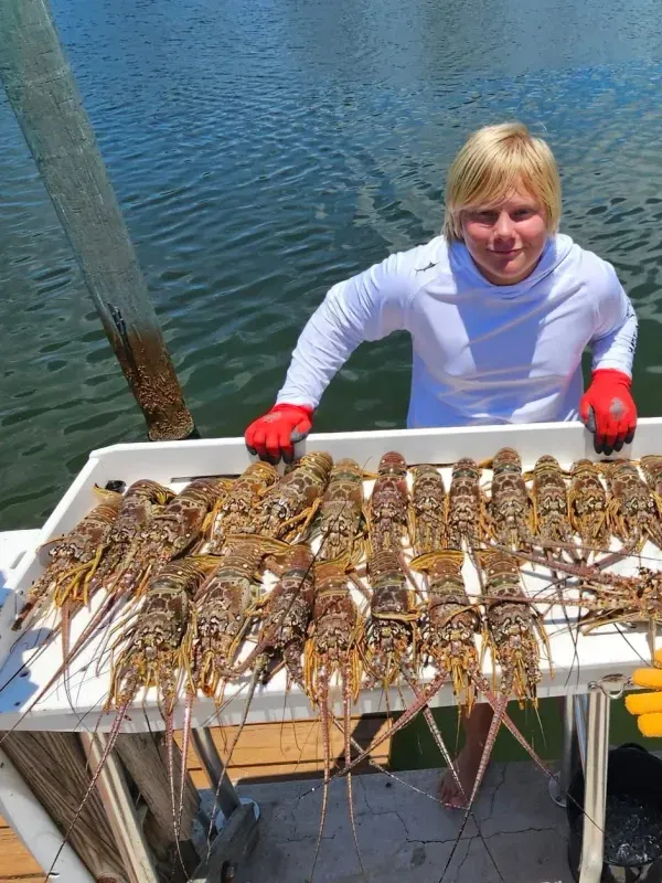 Lobster fishing 06